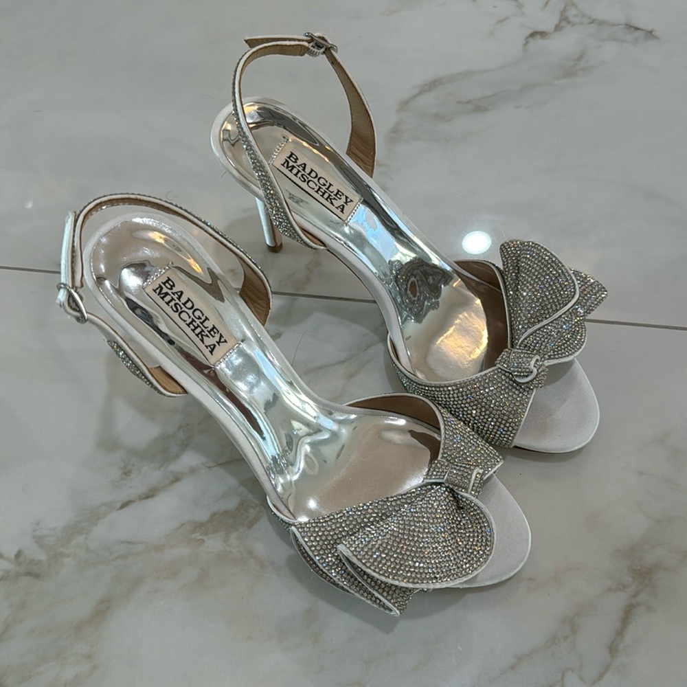 Size 8 Badgley Mischka